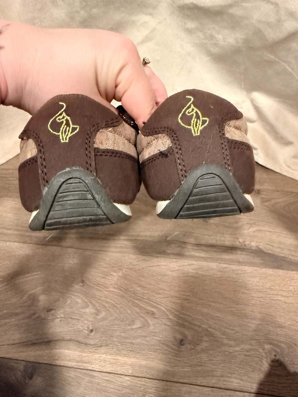 Baby Phat Women's Brown Monogram Canvas Cat Logo Sneakers 7.5 - Picture 5 of 7